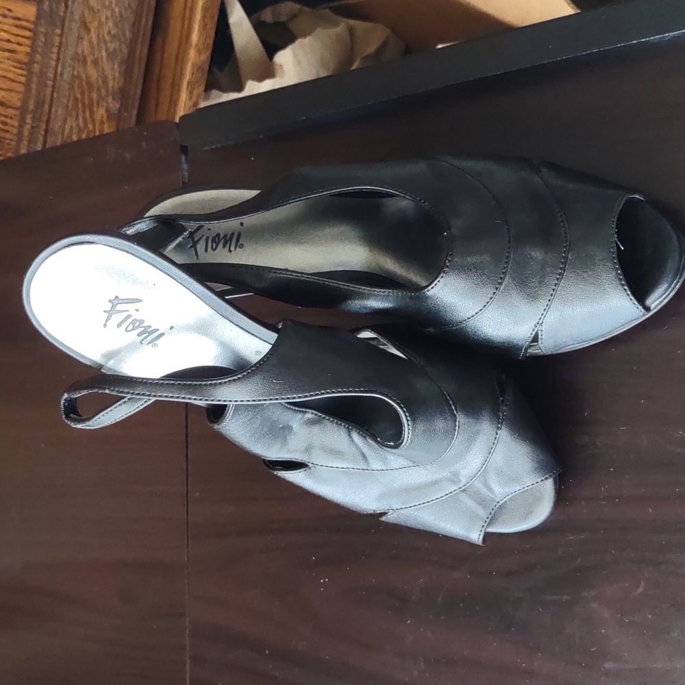 Fioni Slingback Open Toe Black Shoes, 9W